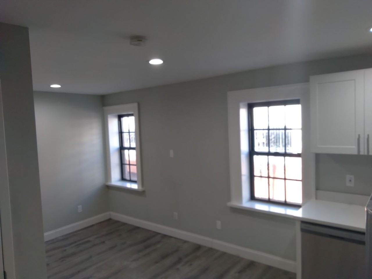 140 Hamilton St - Photo 5 of 22