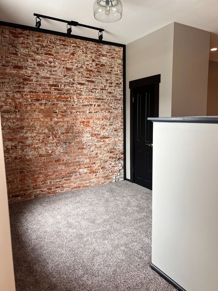 214 N 6th St - Photo 4 of 13