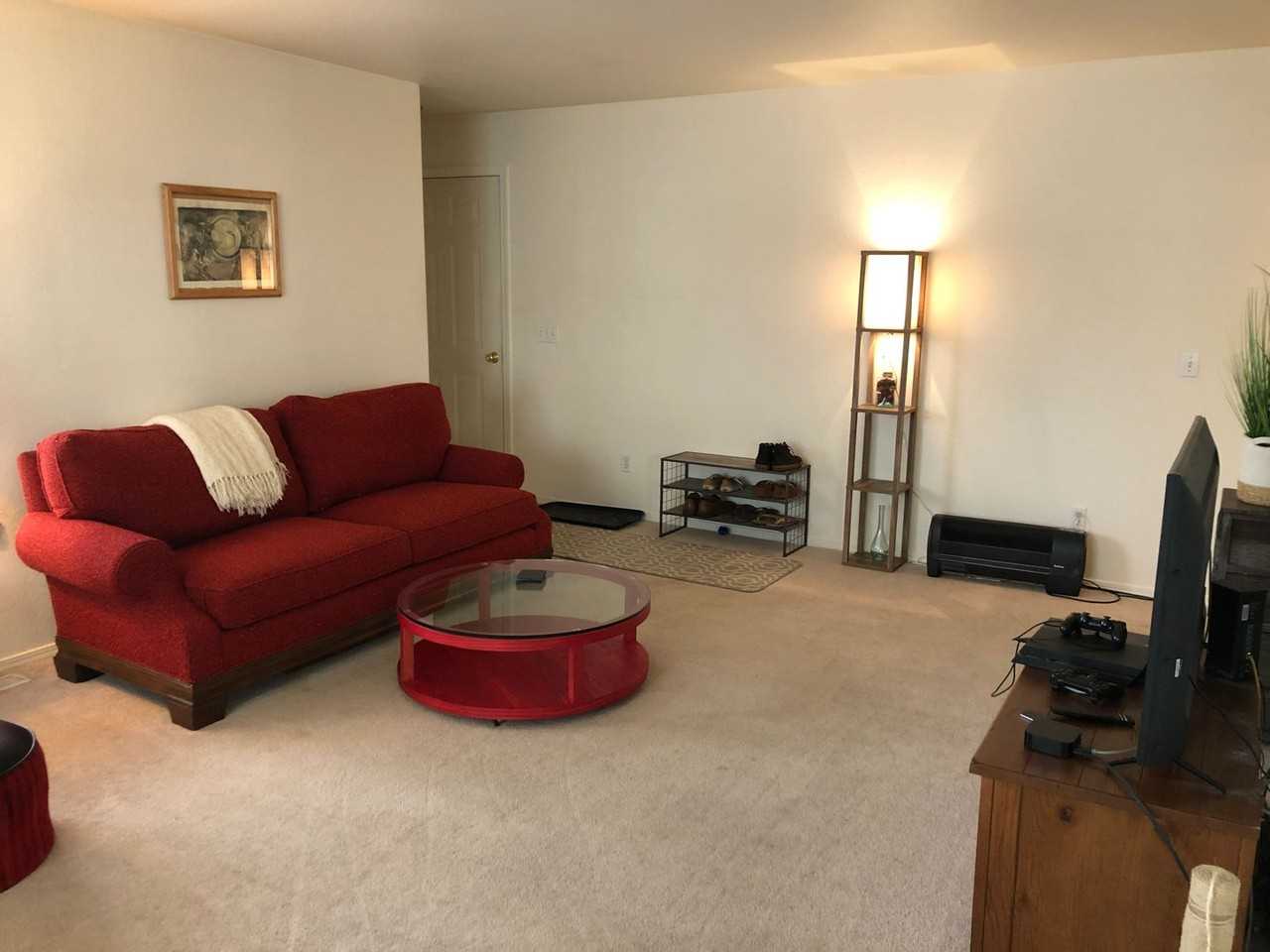 3014 W Villard St - Photo 3 of 9