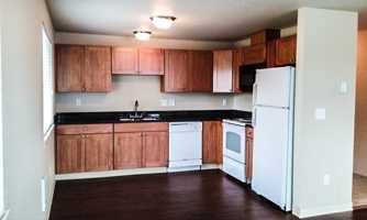 featured image of 3305 Sawyer St