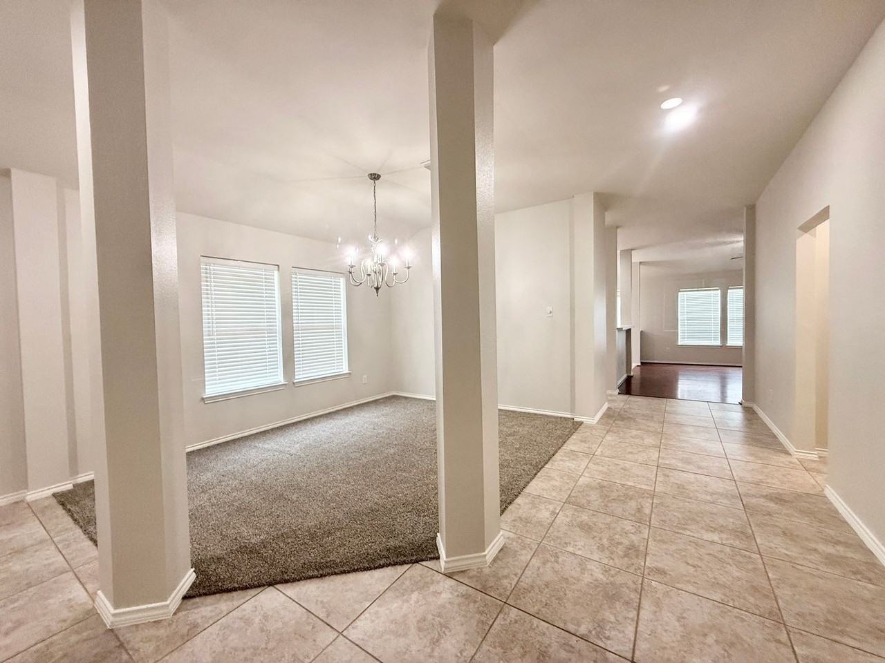 12404 Shady Brook Dr - Photo 4 of 29
