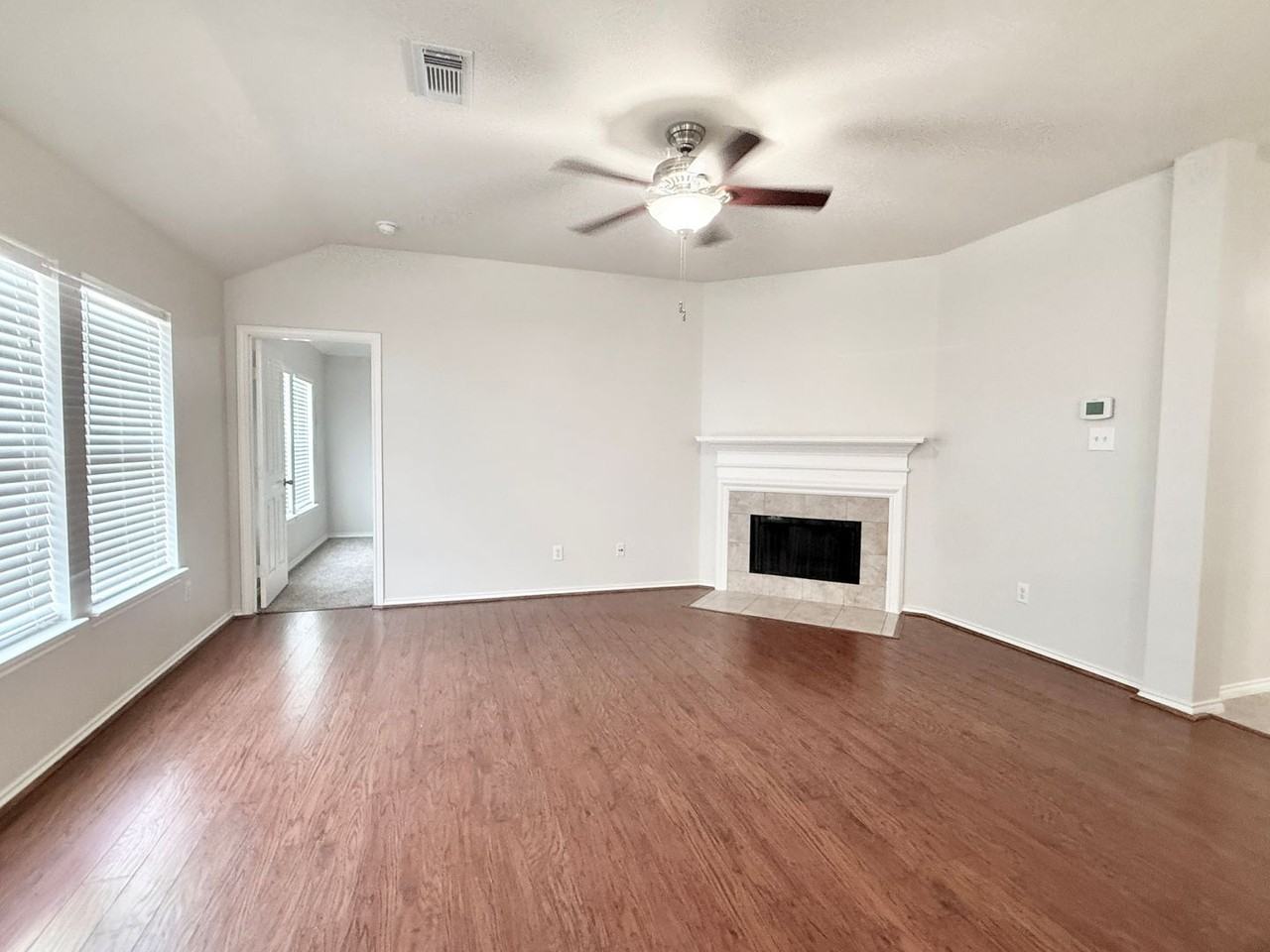 12404 Shady Brook Dr - Photo 6 of 29