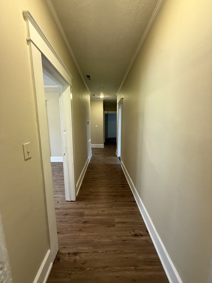 1816 Saint Charles Ave Sw #1 - Photo 5 of 16
