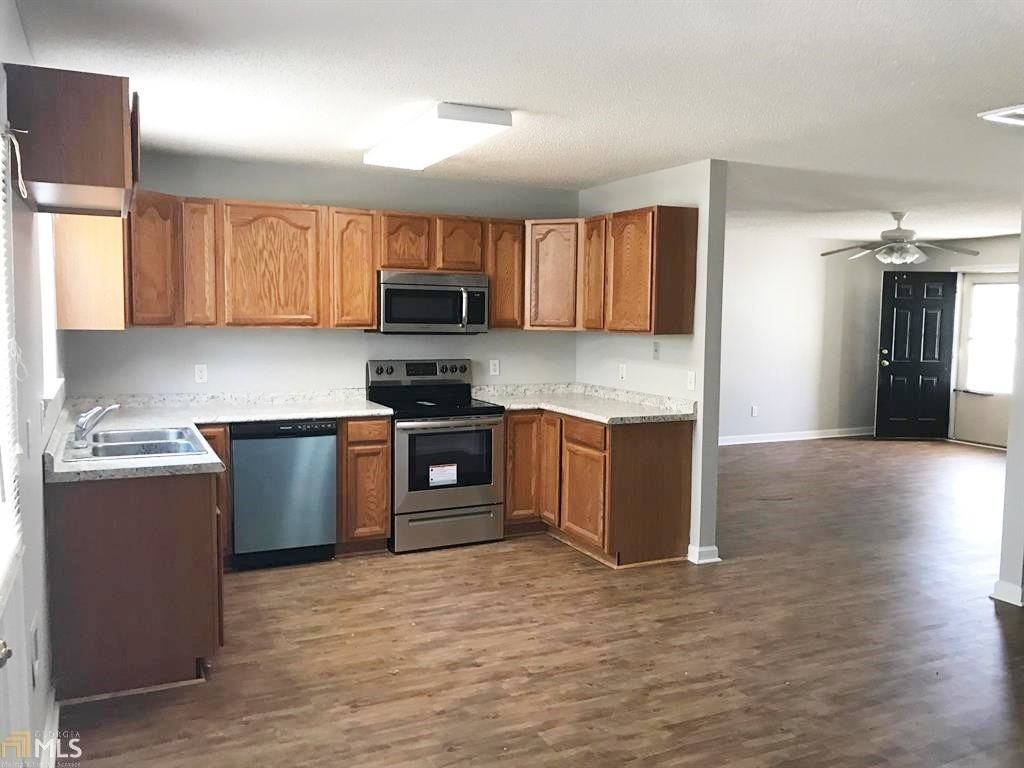 104 Harden Rd - Photo 3 of 19