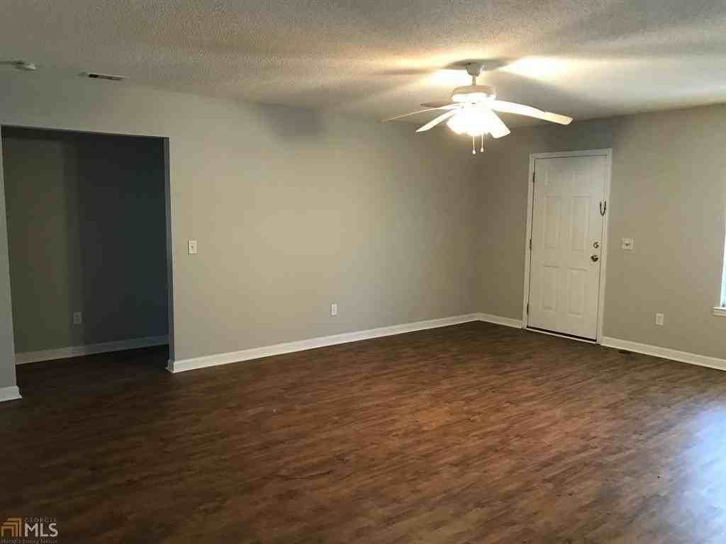 104 Harden Rd - Photo 5 of 19