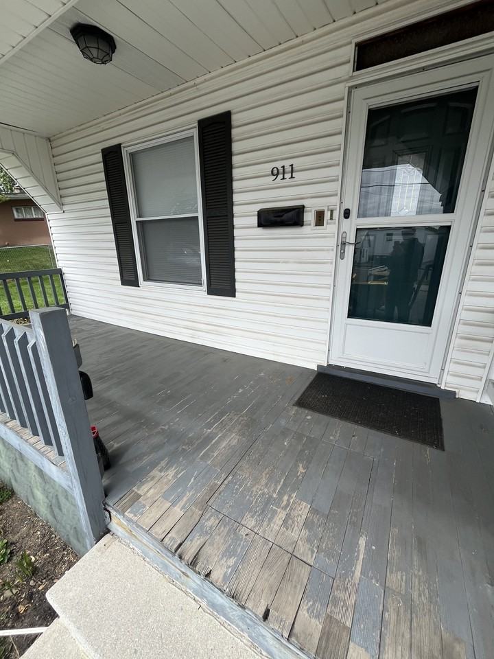 911 Keider St #1 - Photo 3 of 36