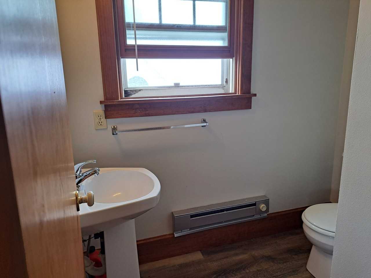 208 W Main St #208 - Photo 5 of 6