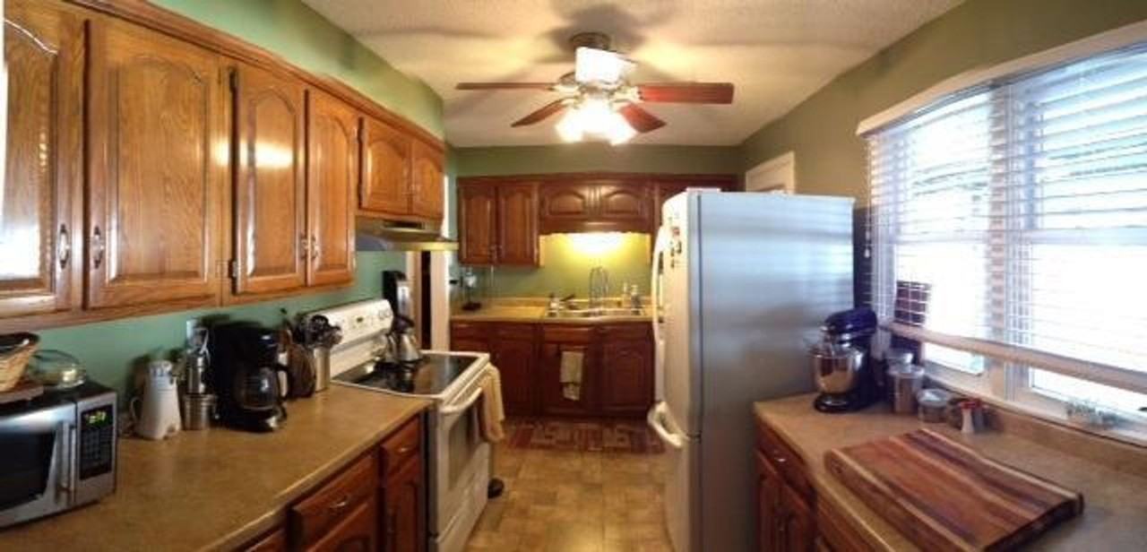 106 Rebecca Ln - Photo 3 of 11