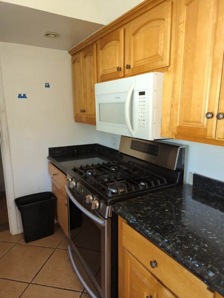 1104 N Frederic St - Photo 7 of 9