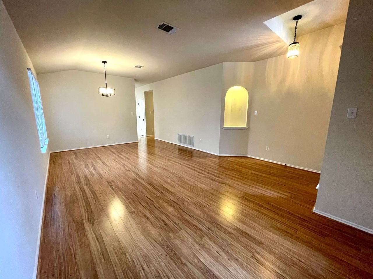 4213 Walling Forge Dr - Photo 3 of 32