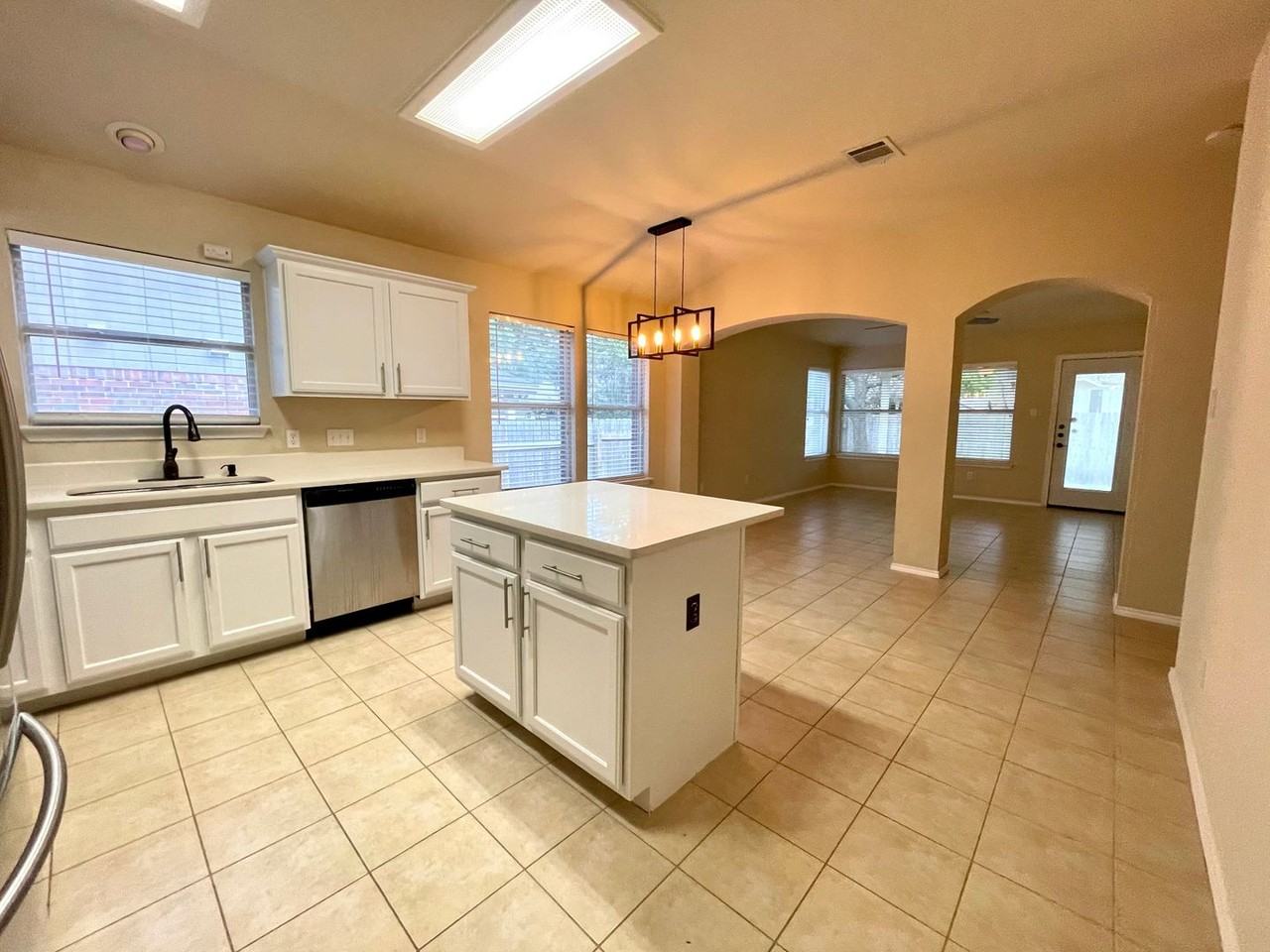 4213 Walling Forge Dr - Photo 6 of 32