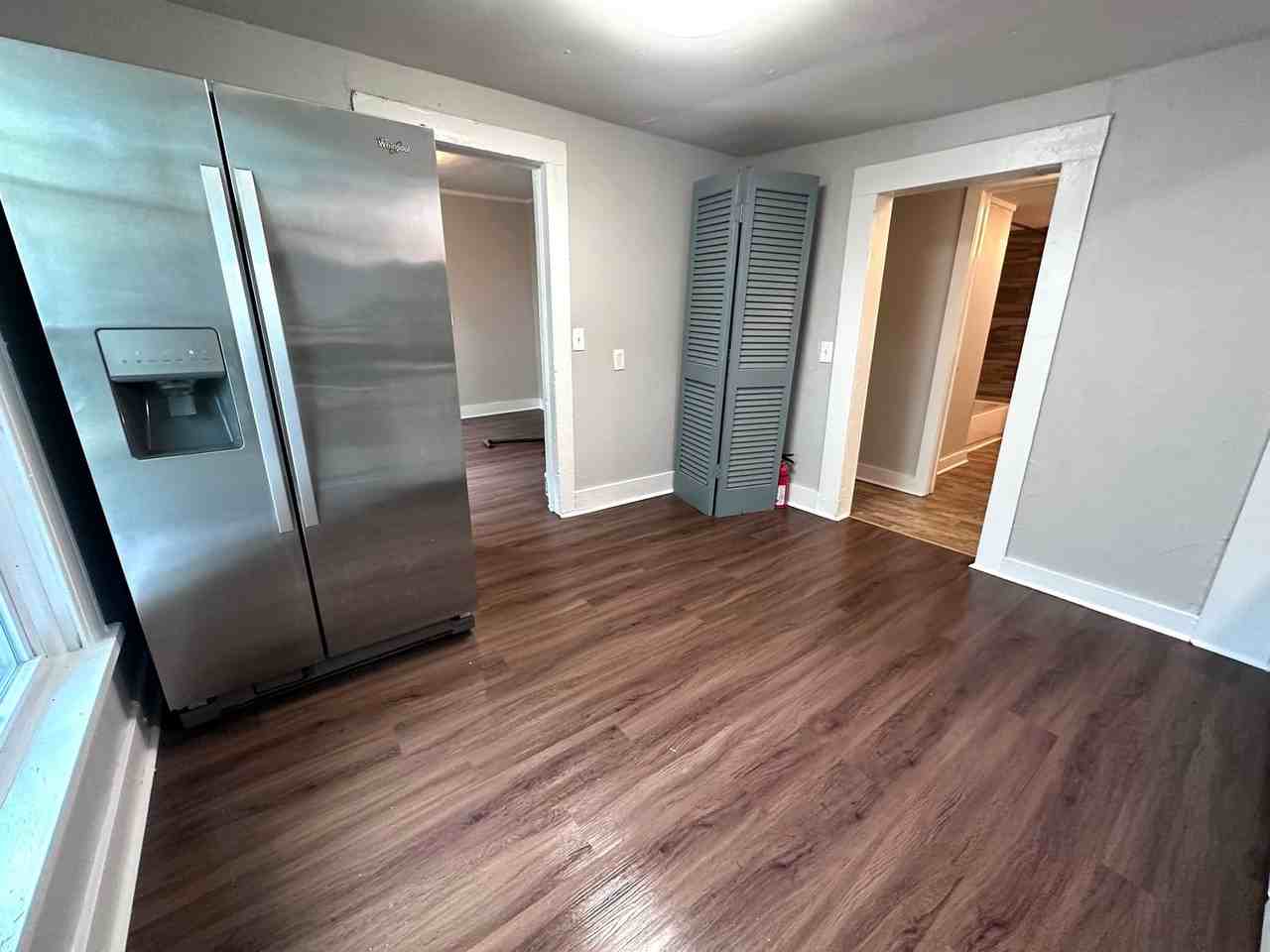 2220 Southern St Ne - Photo 5 of 18