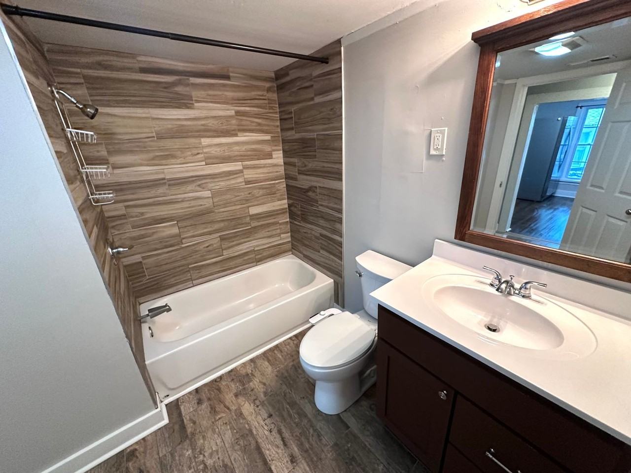 2220 Southern St Ne - Photo 6 of 18
