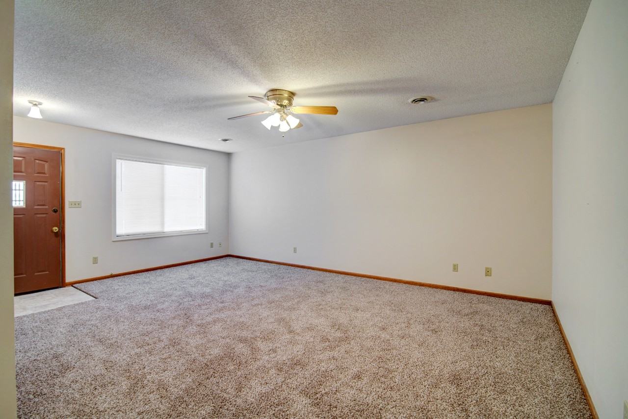 302 Appaloosa Trl - Photo 3 of 13