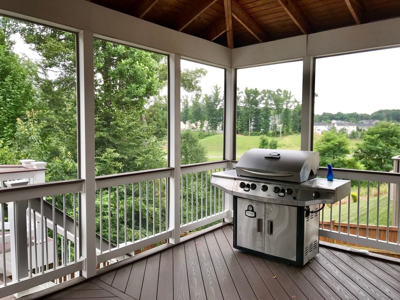 81 Landmark Dr - Photo 2 of 47
