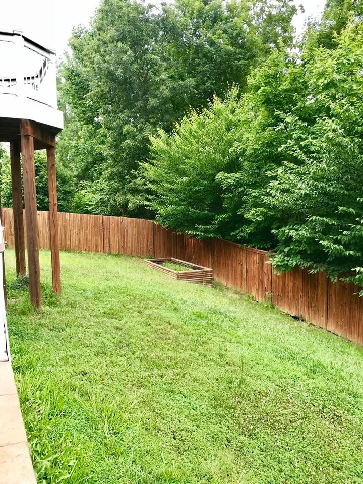 81 Landmark Dr - Photo 6 of 47