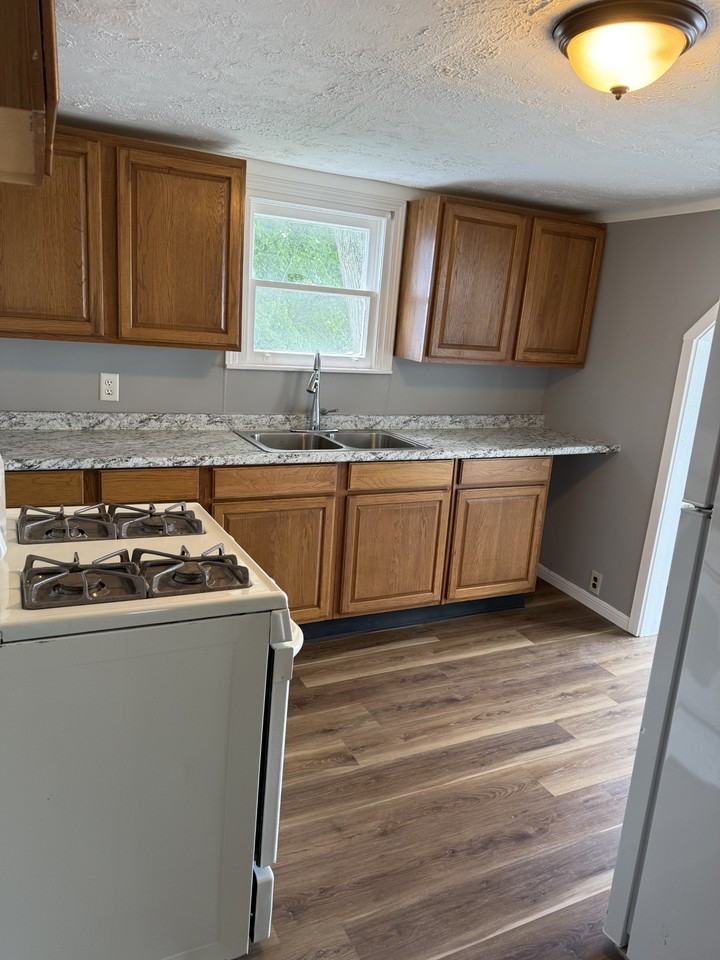 6009 Eleanor St #1 - Photo 5 of 5