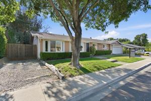 featured image of 1077 Bellamy Ct