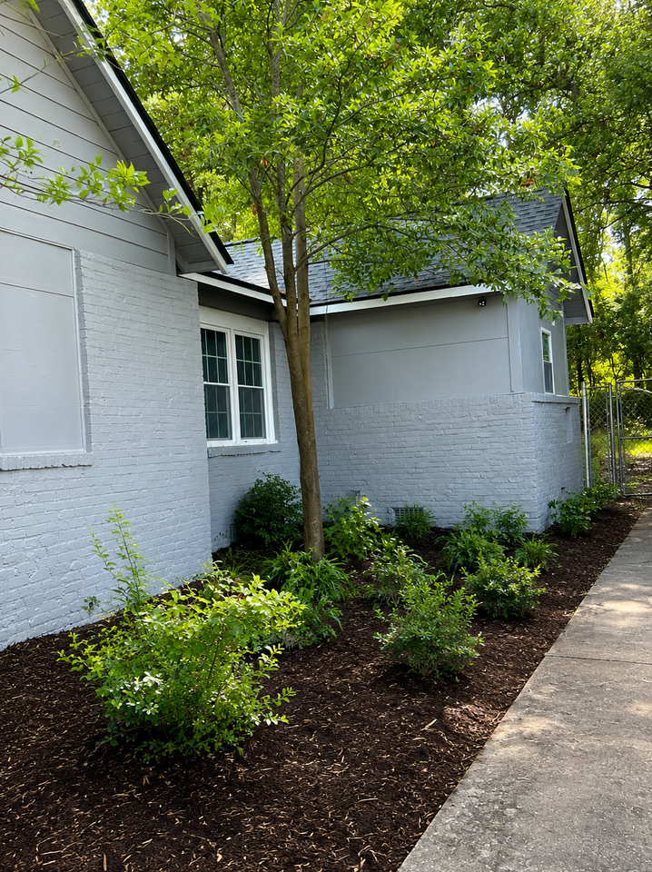 1515 Burton Ave #1 - Photo 3 of 18