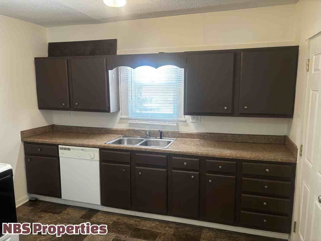213 W Moody Ave #1 - Photo 5 of 15