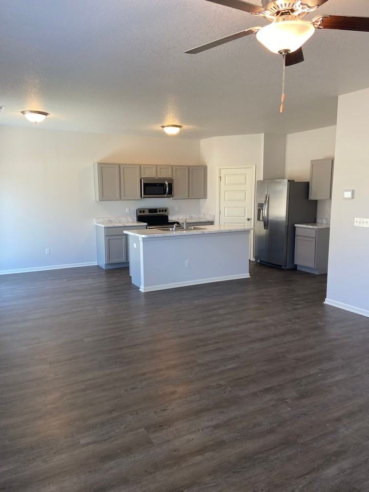 21554 S Harrison St - Photo 7 of 27