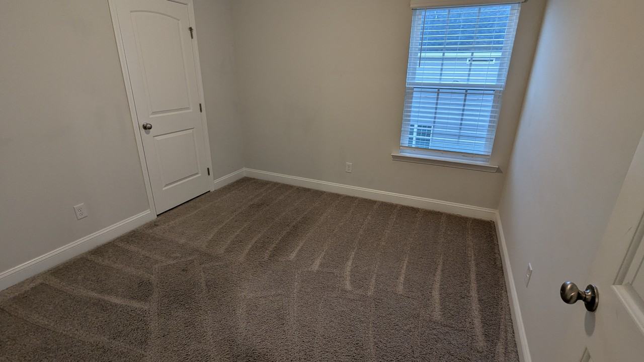 200 Glick Way - Photo 6 of 10