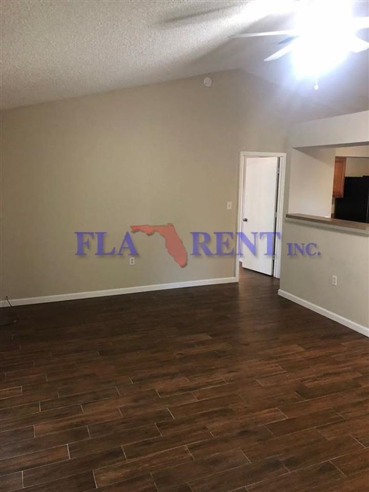 2820 Beckwith St - Photo 7 of 19