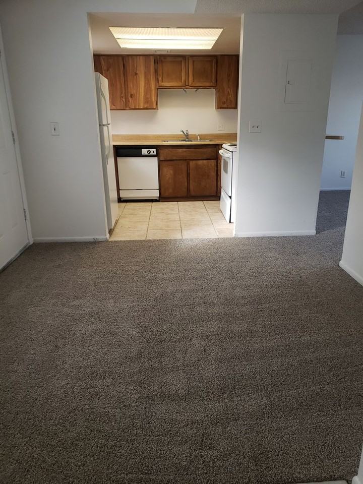 240 N Bruce St #C - Photo 5 of 16