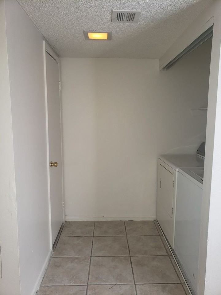 240 N Bruce St #C - Photo 6 of 16