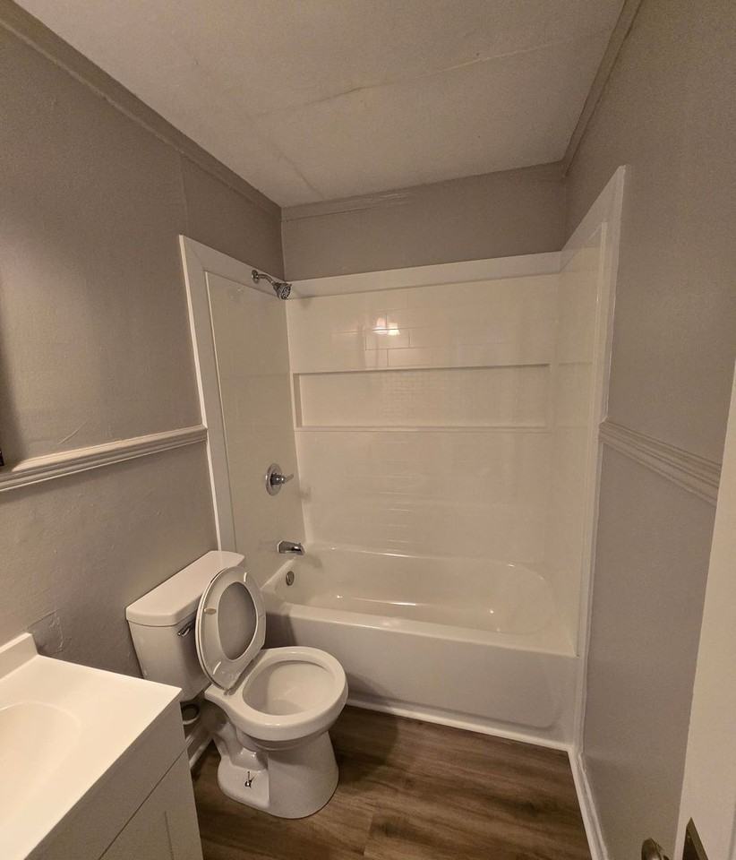 817 Lockwood Ave - Photo 6 of 12