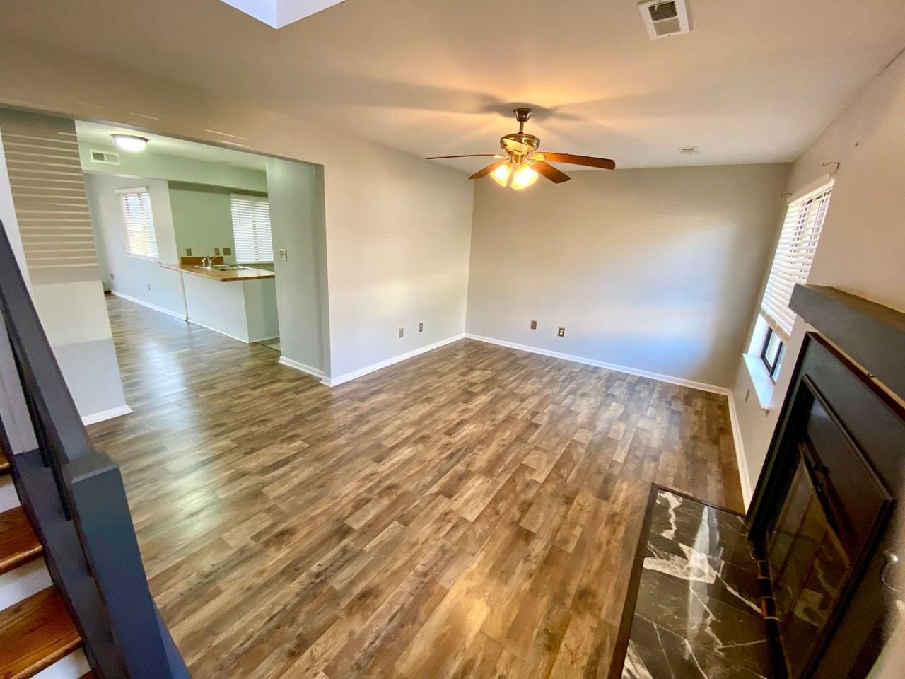 1116 N Green Dr - Photo 2 of 17