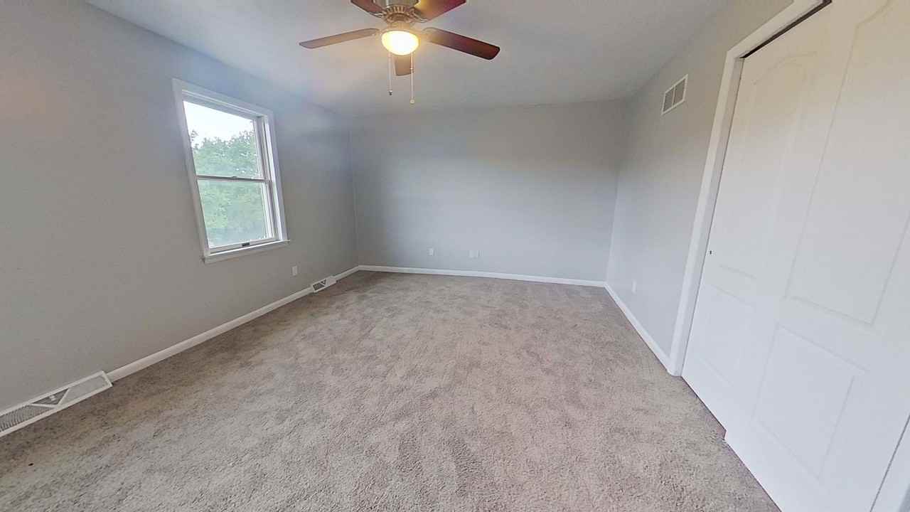 212 Ark Dr - Photo 7 of 8