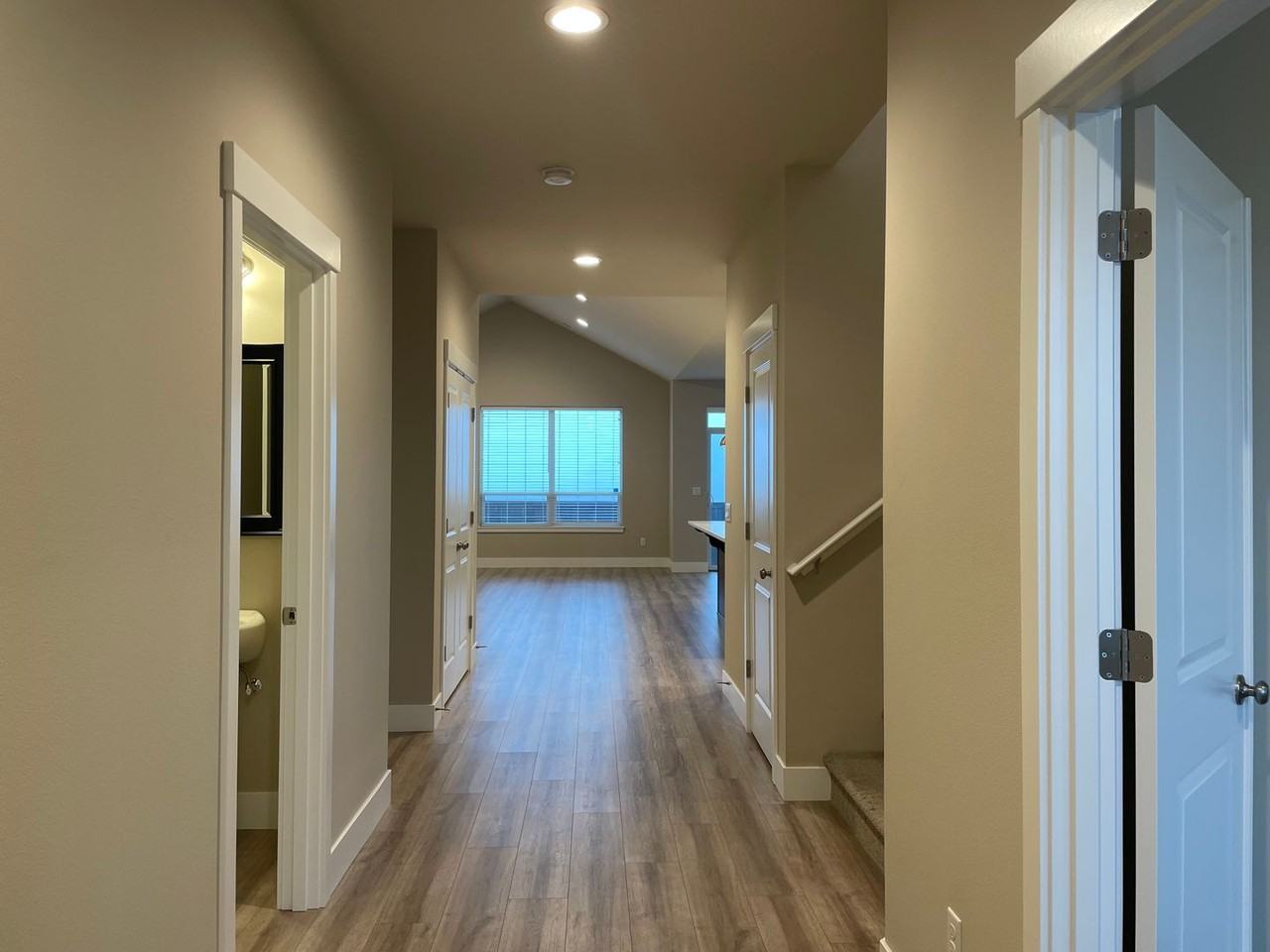 72 N 88th Dr - Photo 5 of 50