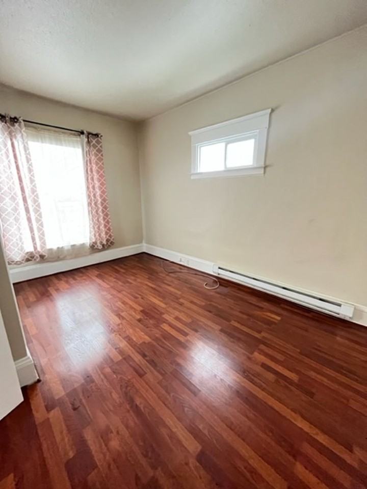 2211 Walnut St - Photo 5 of 20