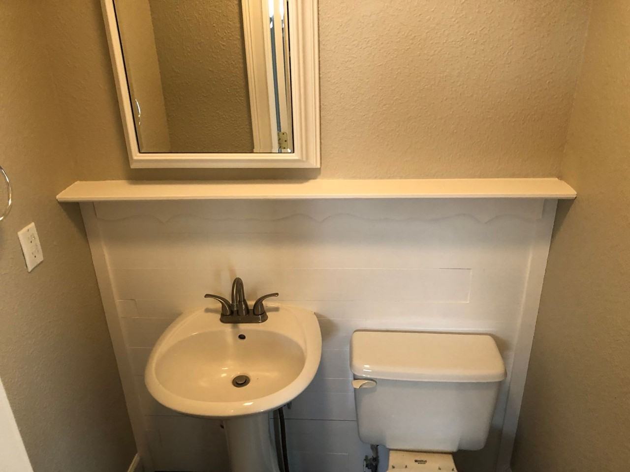 607 Curdes Ave - Photo 6 of 19