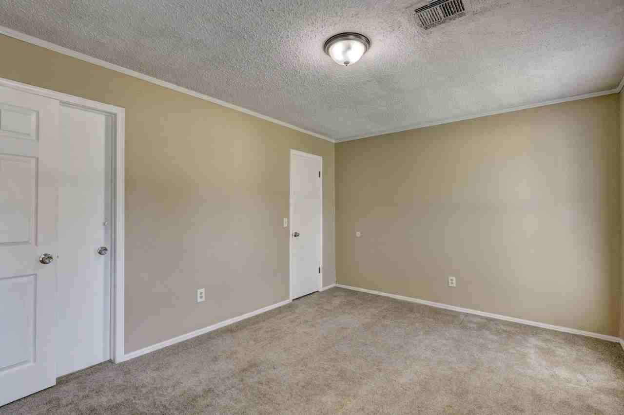 316 S Morgan Dr - Photo 6 of 11