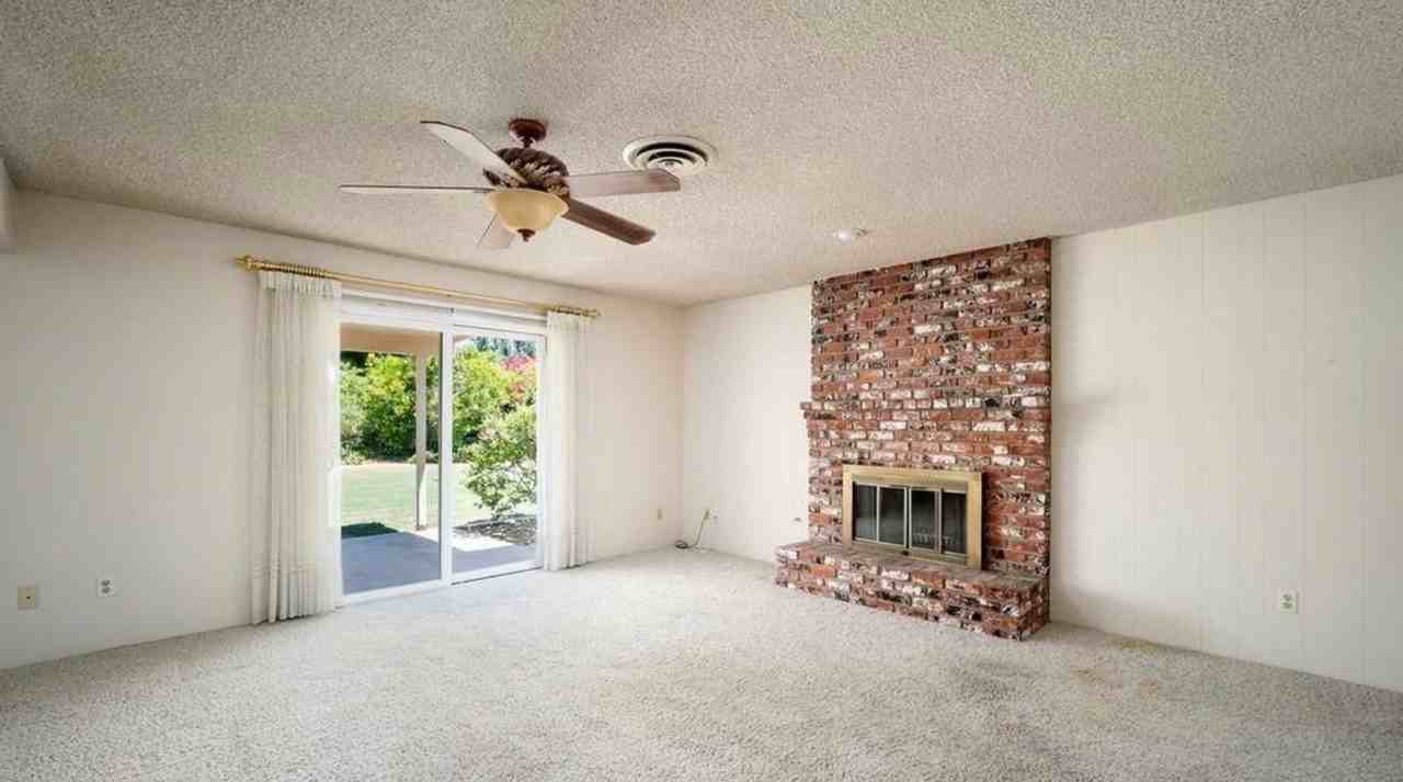 6604 Cherrywood Ave - Photo 7 of 13