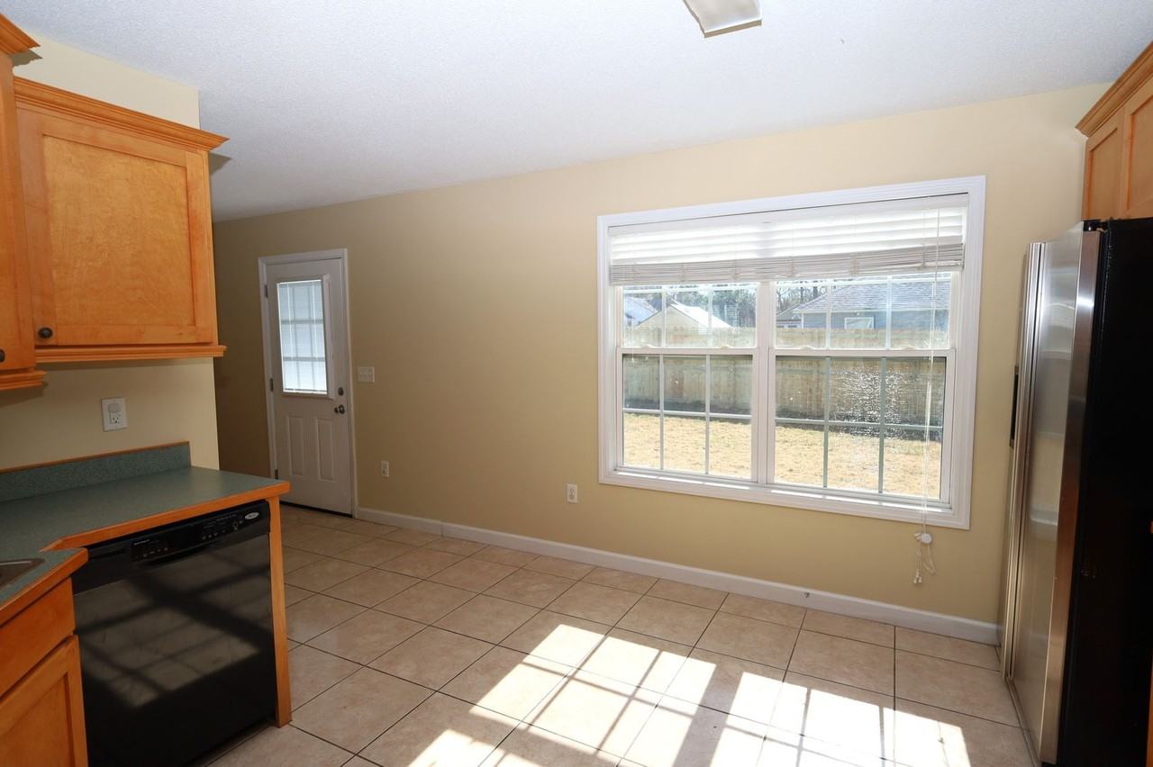 7410 Northcreek Cir - Photo 6 of 12