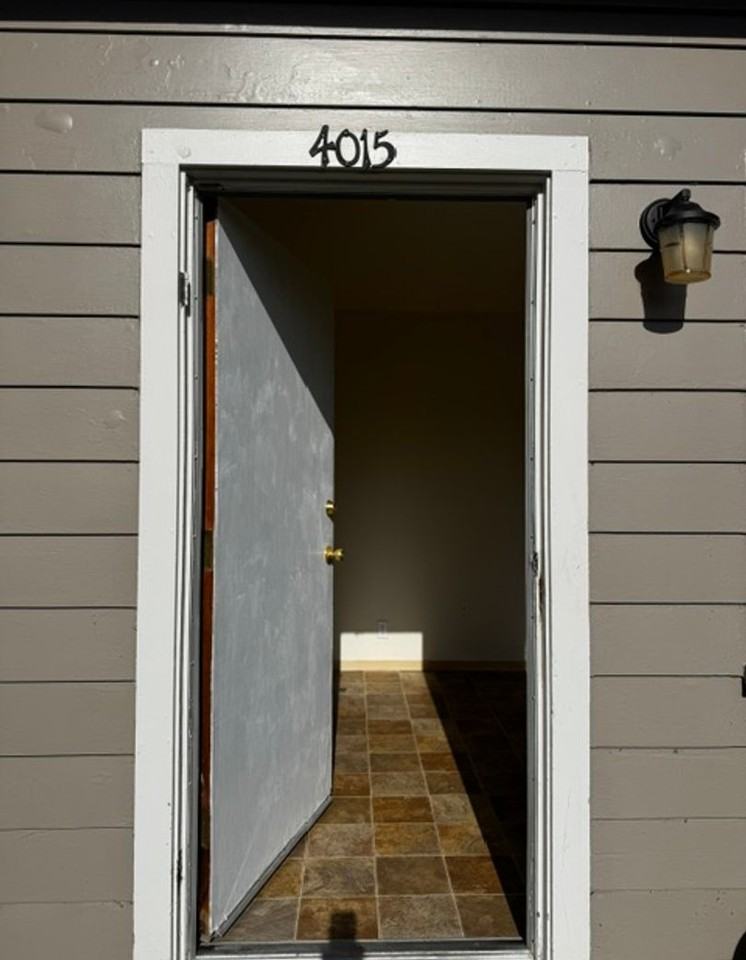 4015 Cedar St - Photo 2 of 12