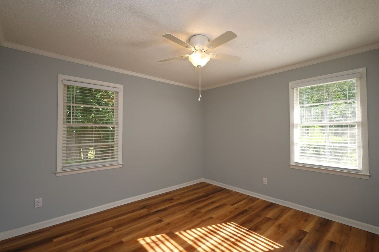 1709 Azalea Dr #B - Photo 6 of 11