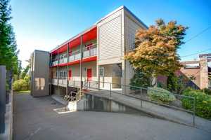 featured image of 2349 10th Ave E