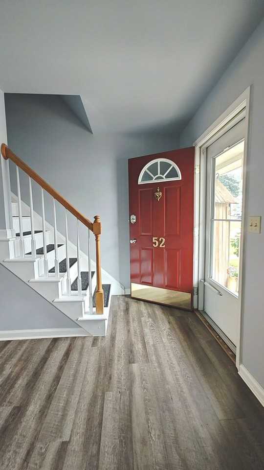 52 Michael Ct - Photo 4 of 37
