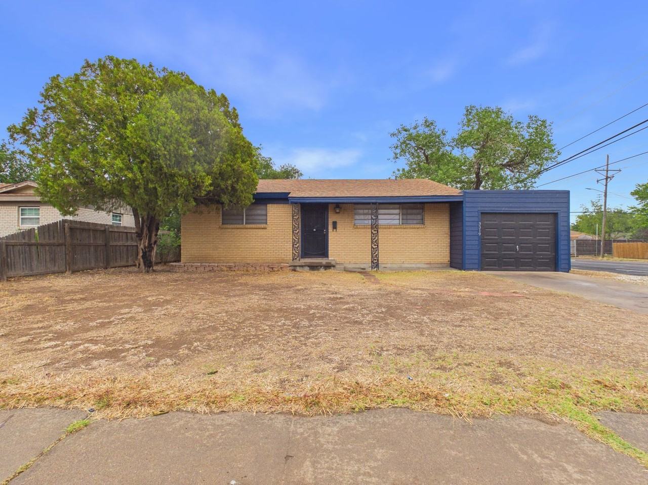 3319 Teckla Blvd - Photo 3 of 28