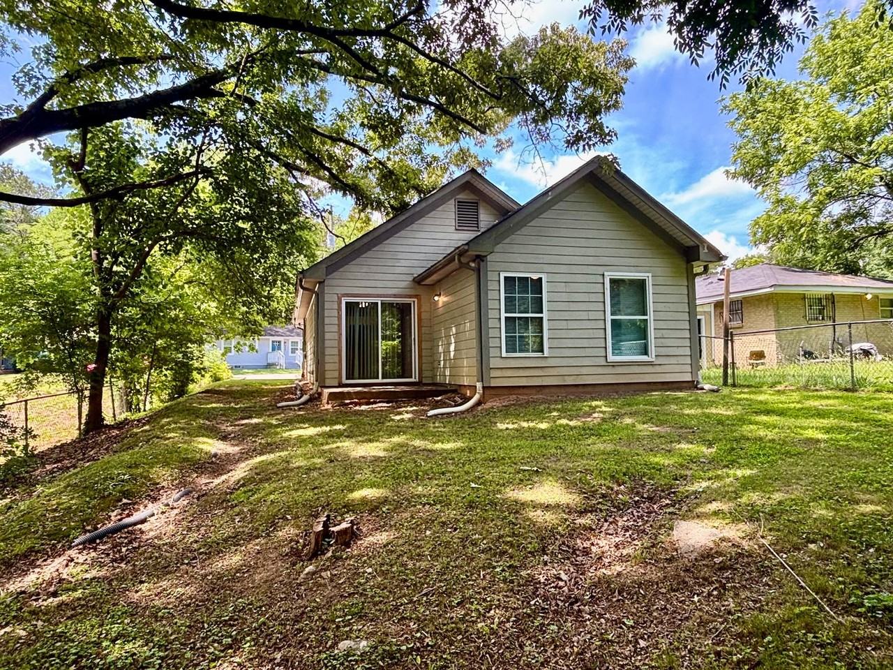2595 Elliott St Nw ##Nw - Photo 3 of 27