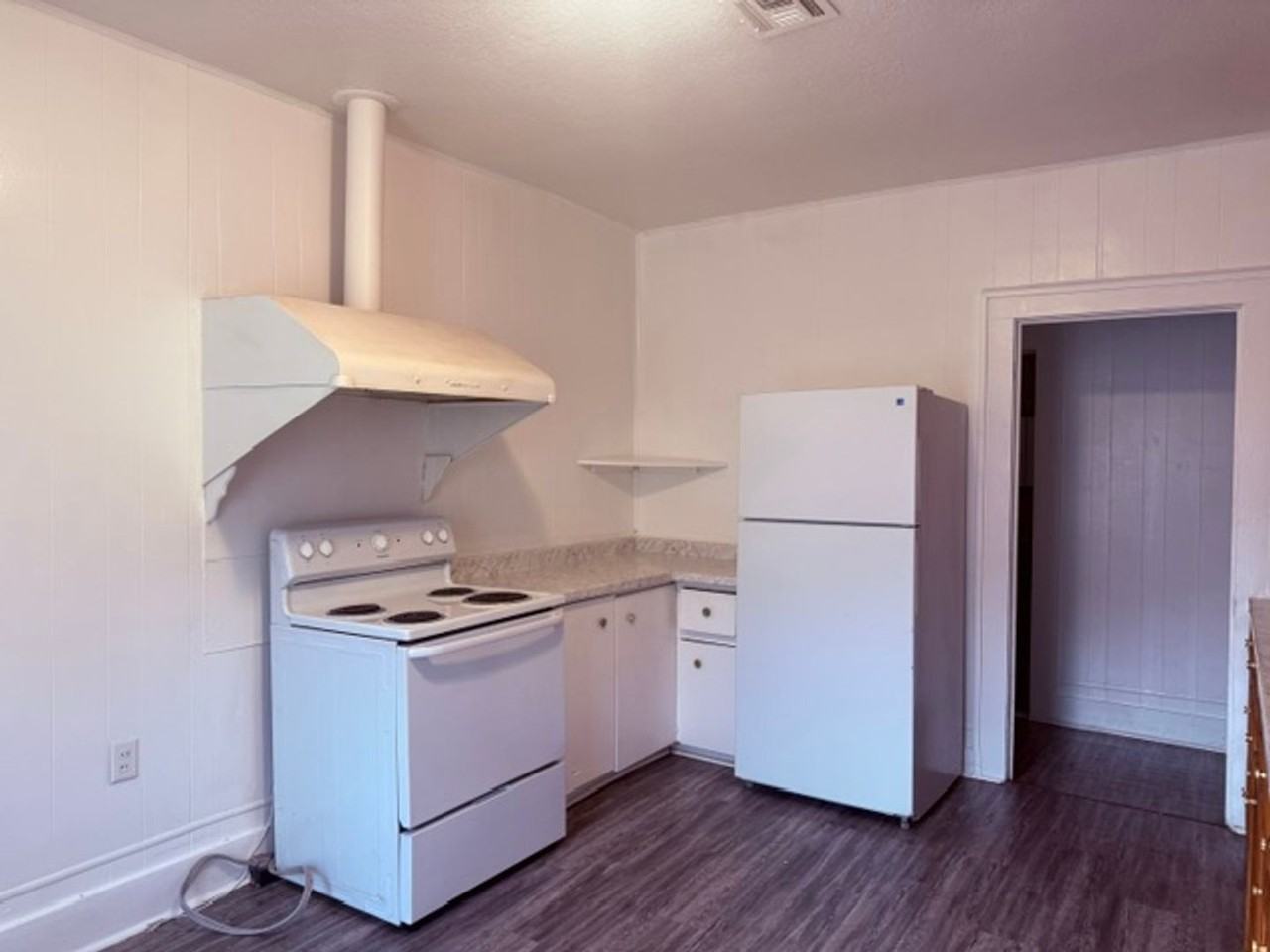 2401 Mckenzie Ave - Photo 5 of 11