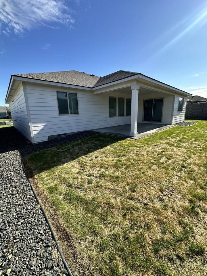 10518 Chinook Dr - Photo 3 of 16