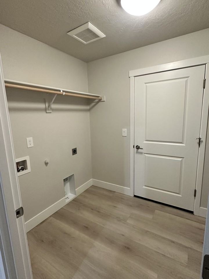 10518 Chinook Dr - Photo 5 of 16