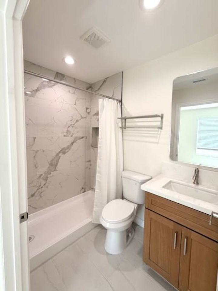 Live Oak Hesperia - Photo 7 of 19
