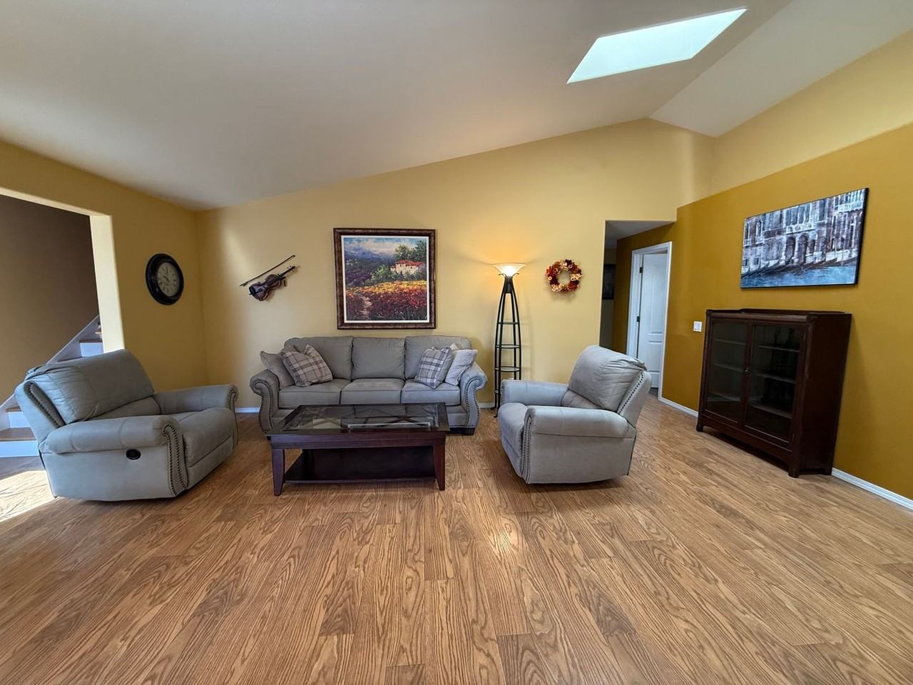 20997 Spinnaker St - Photo 3 of 36