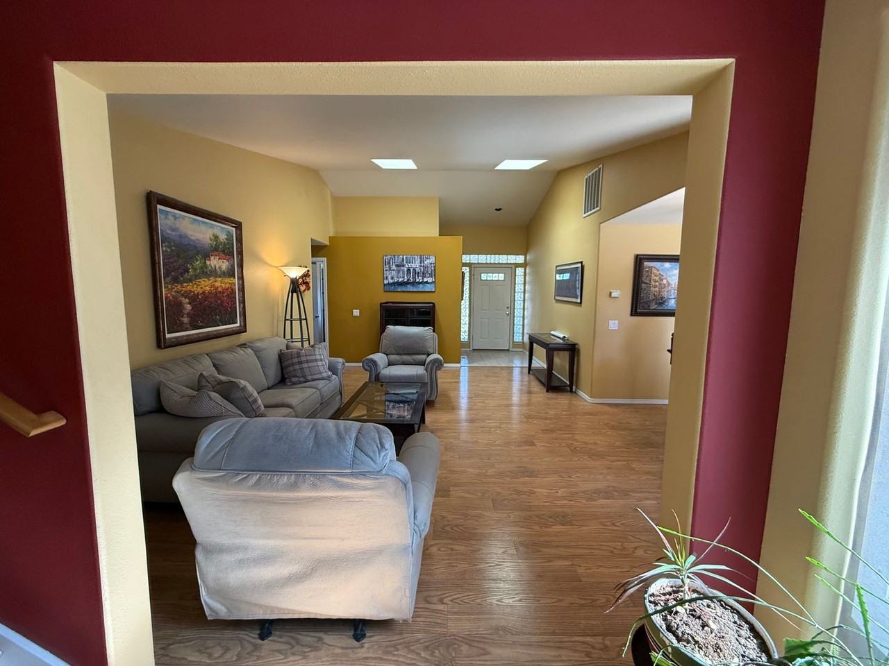 20997 Spinnaker St - Photo 4 of 36